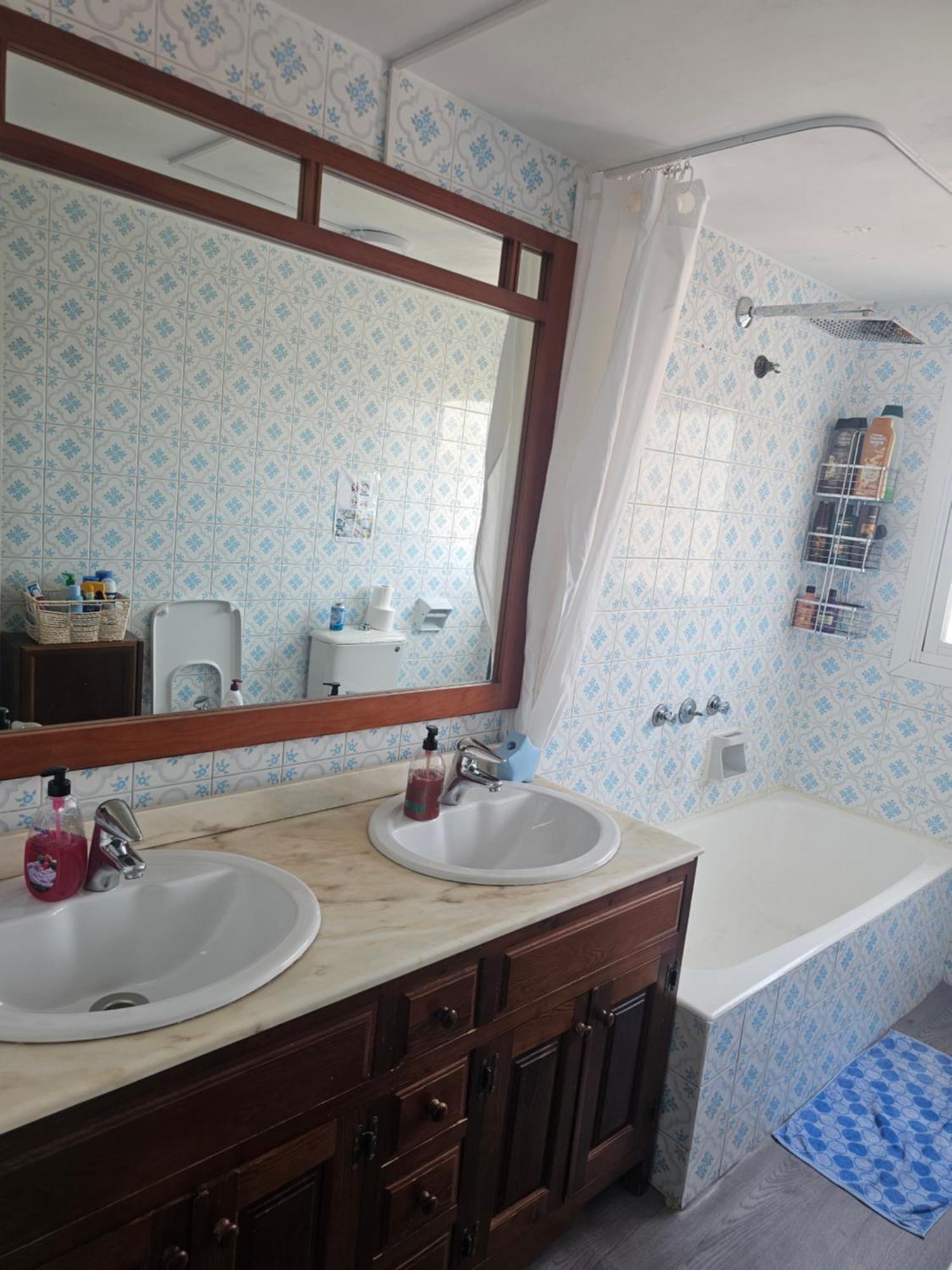 Privada Preciosa Grande Privada Centro Y Cerca De La Playa Wi-fi Homestay Malaga